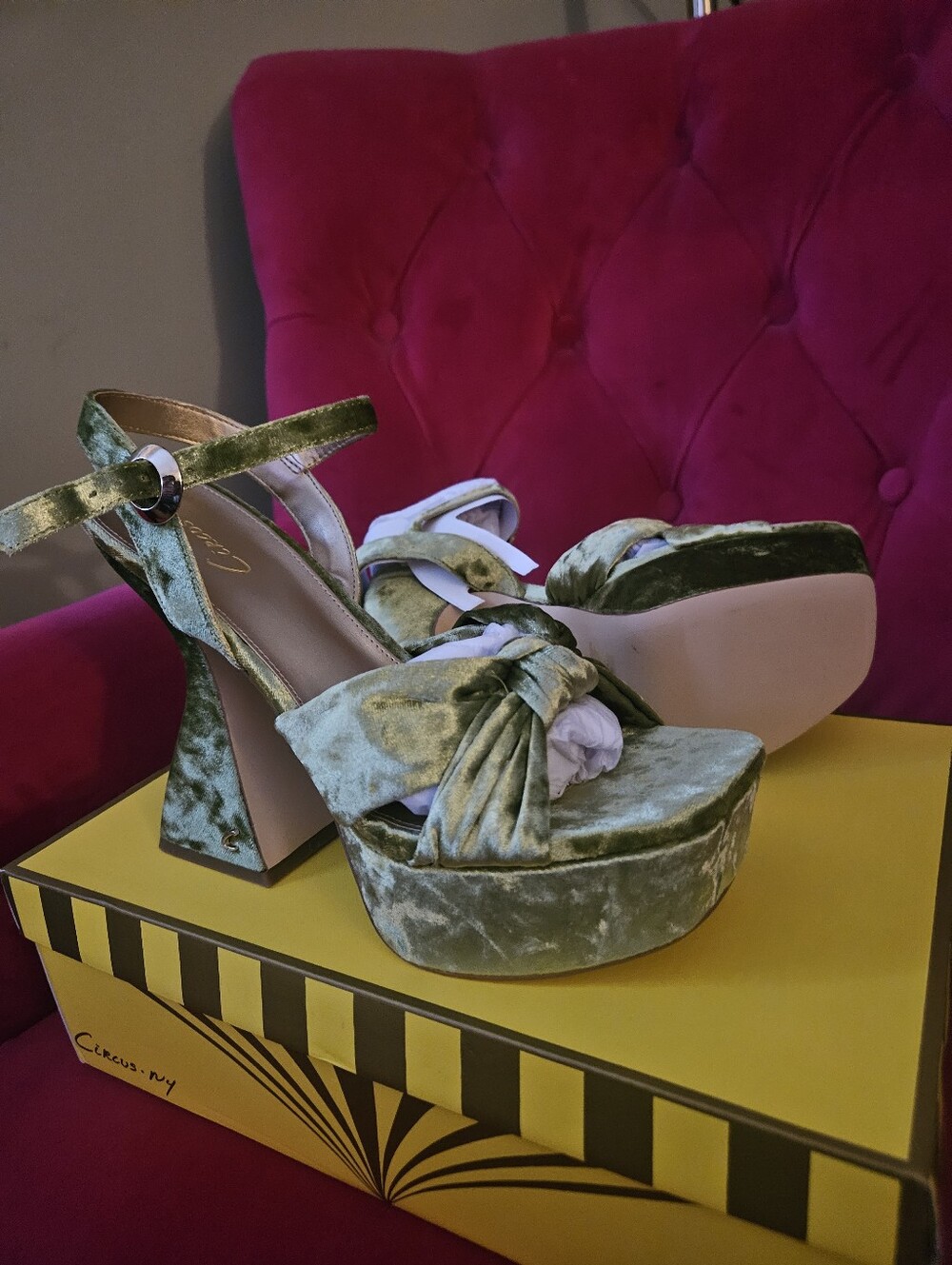 Circus by Sam Edelman Olive Green Velvet Platform Sandals - Picture 3 of 7